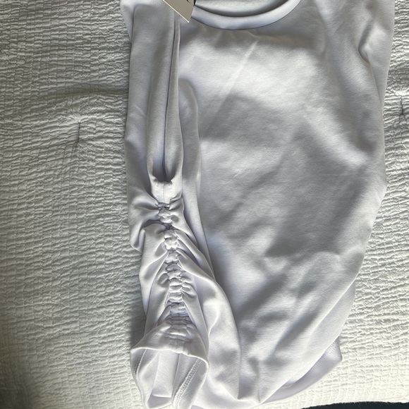 White Zara cropped tank never worn - Picture 2 of 2
